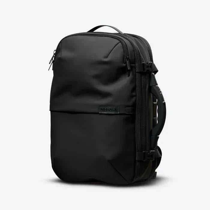 Travel backpack | OFFRE LIMITÉE