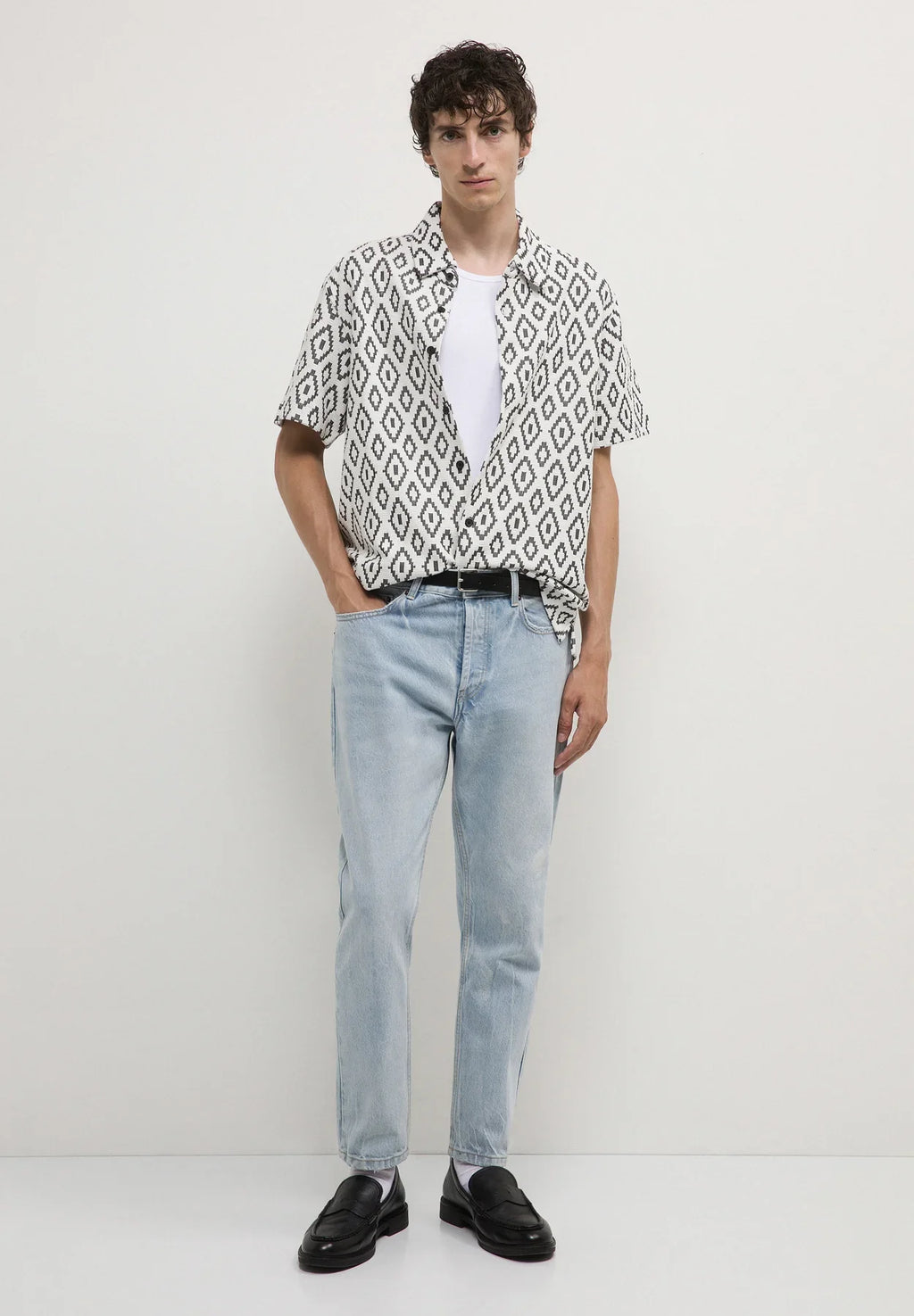 Chemise en lin à col mao – Rayures sable et blanc