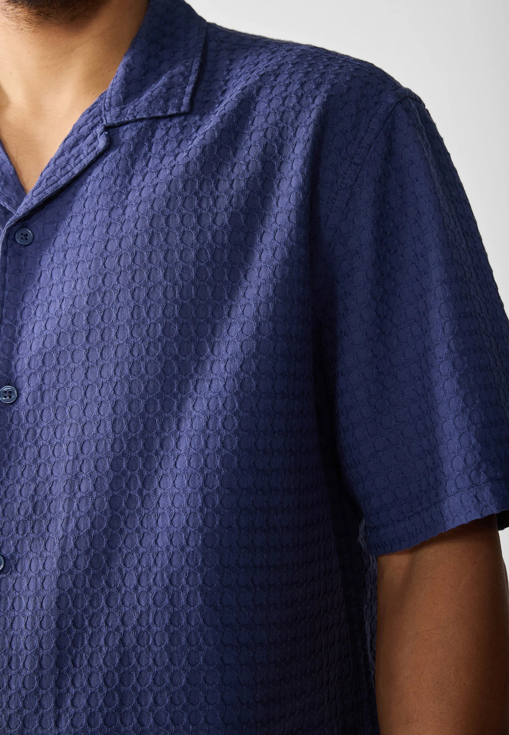 Chemise ample à rayures bleu marine et blanches – Manches courtes